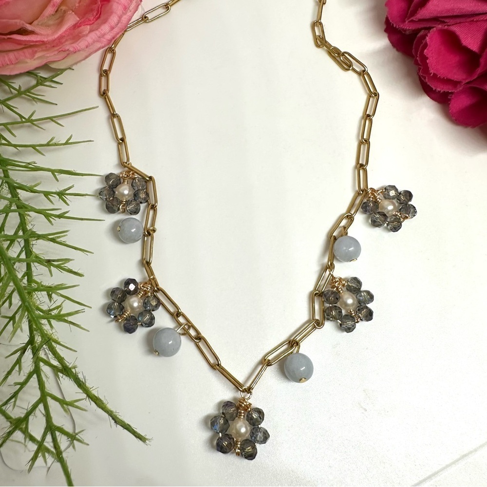 NEW⚜️Raw Aquamarine Freshwater Pearl & Crystal Flower Charm Necklace - Picture 8 of 9